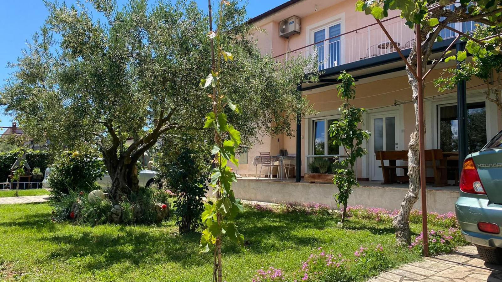 Apartment Gracijana Пореч Екстериор снимка